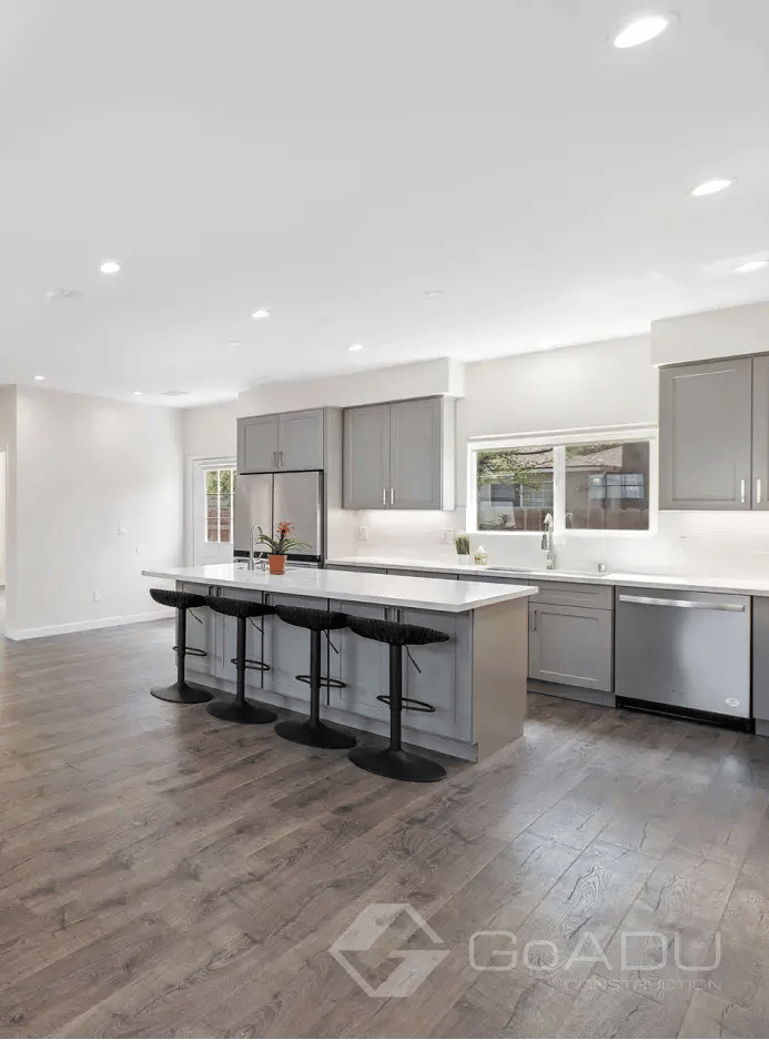 Ample Comfort, Single-Story Design
