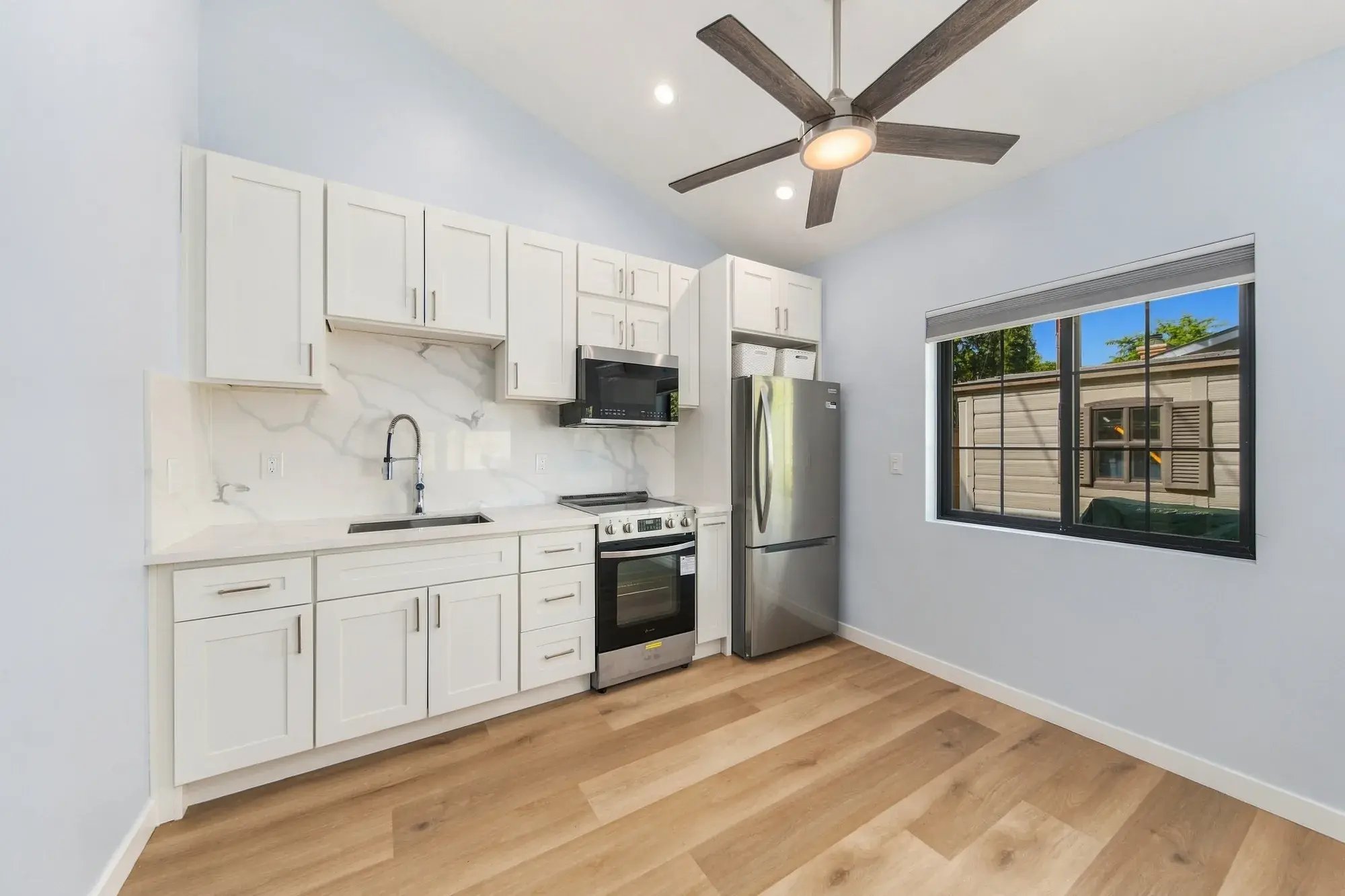 naomi-st-garage-conversion-burbank-kitchen