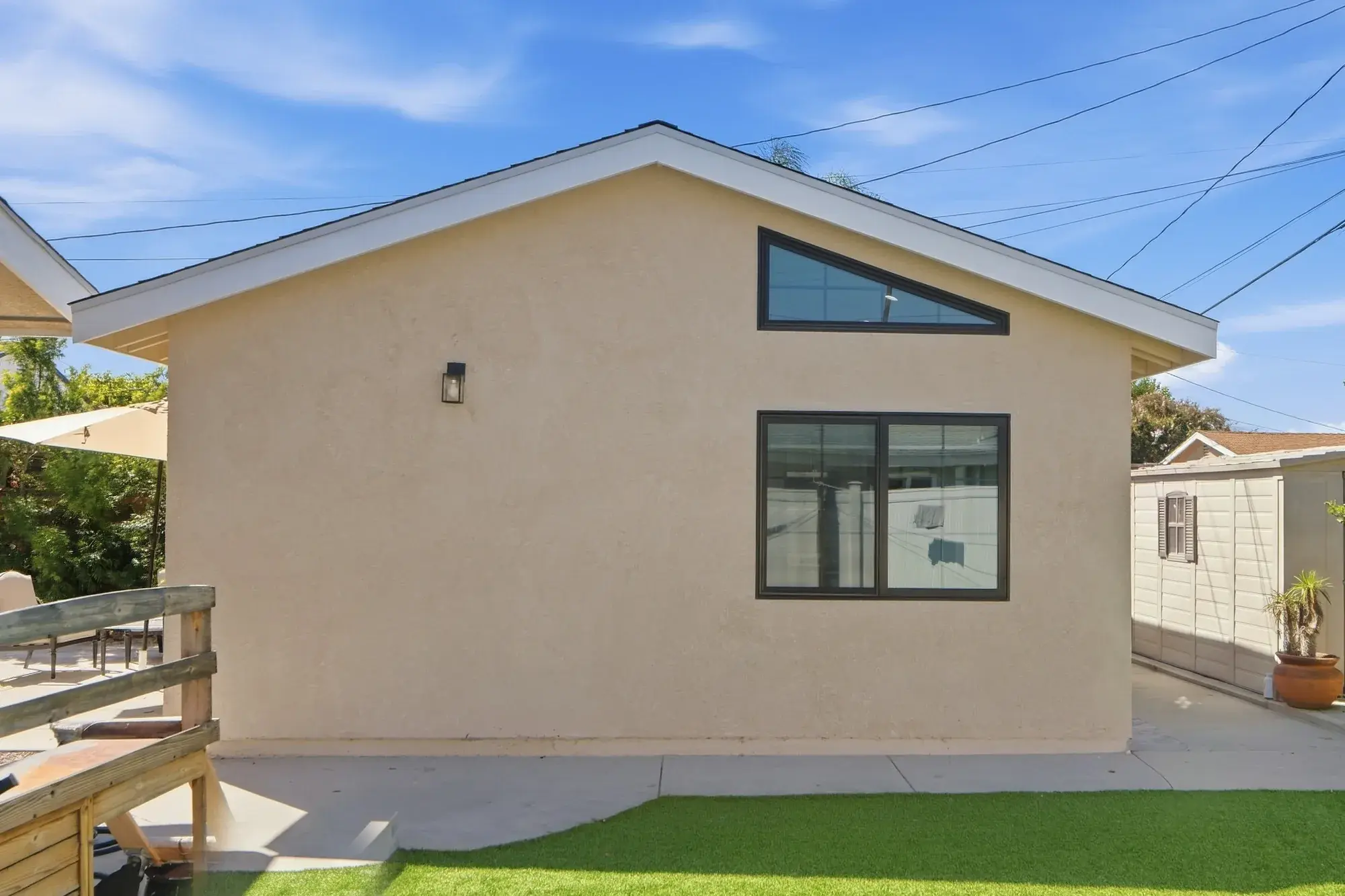 naomi-st-garage-conversion-burbank-rear-exterior